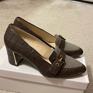 unused brown dressed shoes size 7.5M